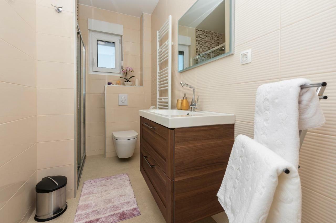 마카르스카 Penthouse Nikola 아파트 외부 사진