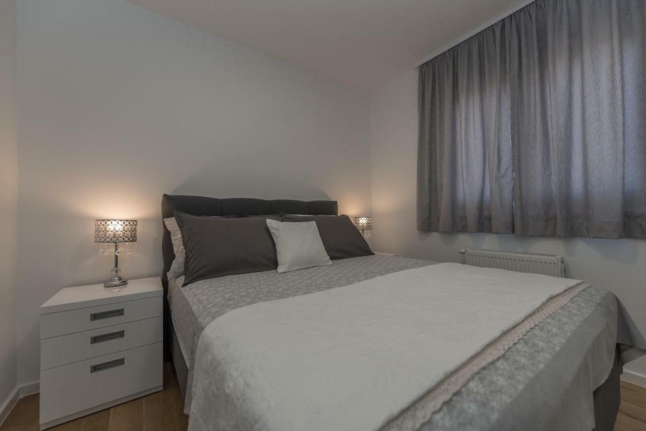 마카르스카 Penthouse Nikola 아파트 외부 사진