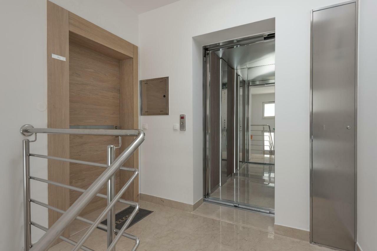 마카르스카 Penthouse Nikola 아파트 외부 사진
